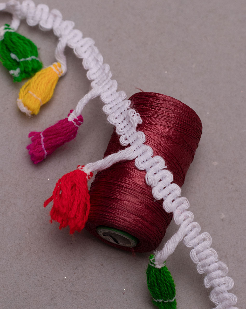 Scallop Pattern Multicolour Tassel Lace - Fabriclore.com