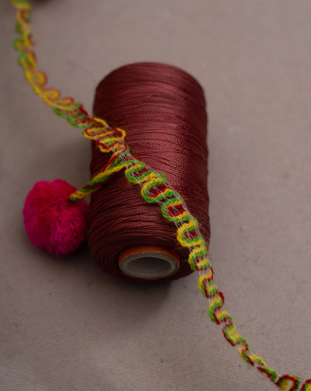 Cotton Pompom Lace - Fabriclore.com