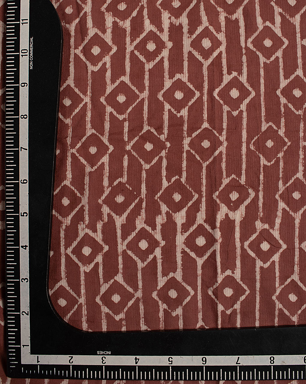 ( Pre Cut 50 CM ) Screen Print Missing Dent Cotton Fabric