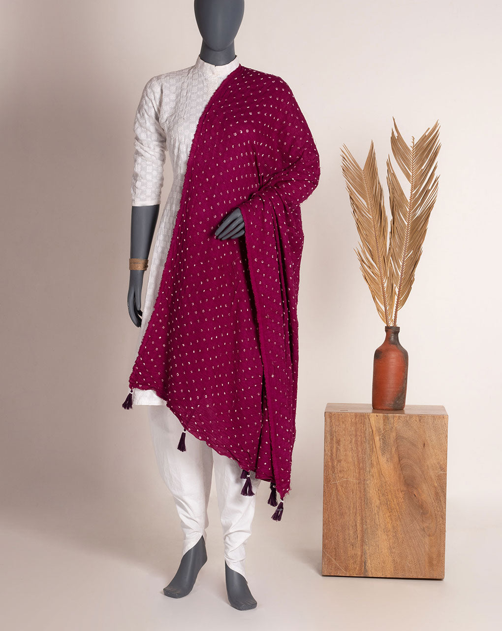 Geometric Bandhani Dobby Rayon Dupatta - Fabriclore.com