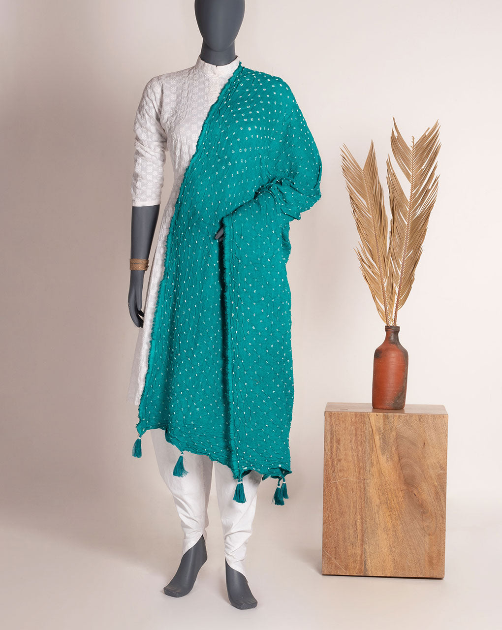 Green Geometric Bandhani Dobby Rayon Dupatta - Fabriclore.com