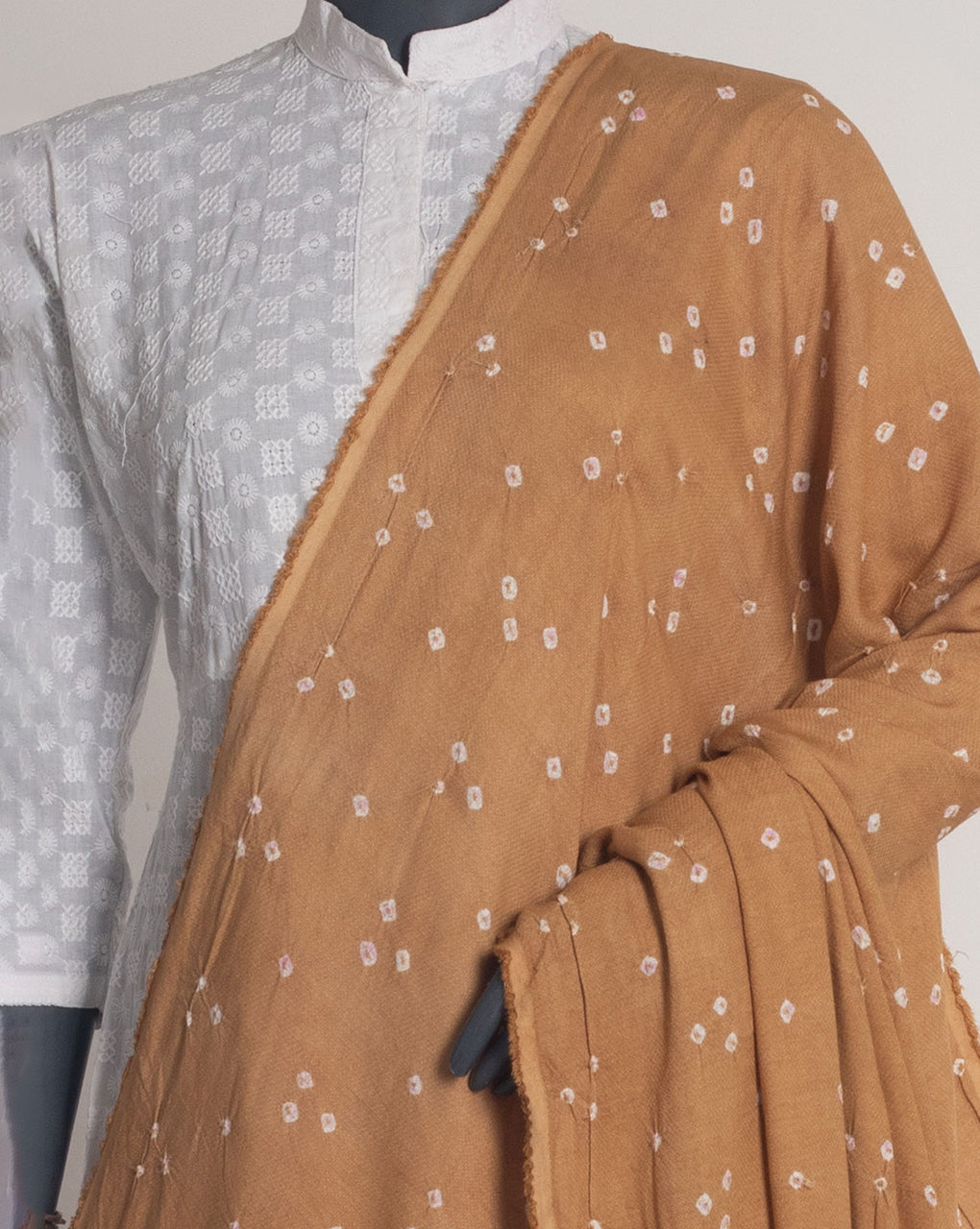 Polka Dots Bandhani Dobby Rayon Dupatta