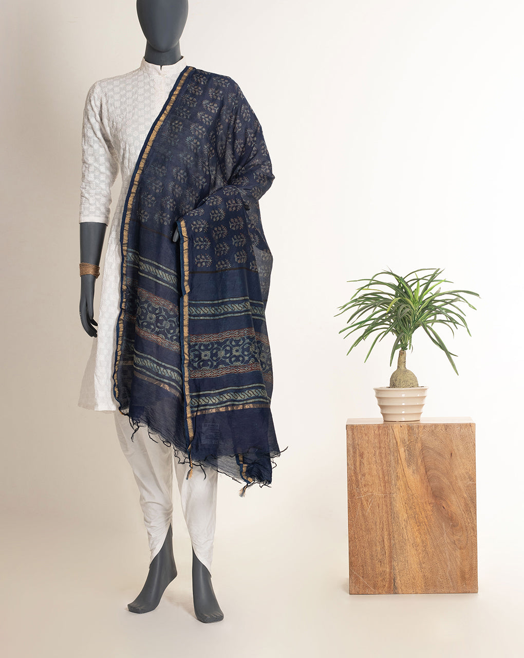 Floral Akola Hand Block Zari Border Chanderi Dupatta - Fabriclore.com