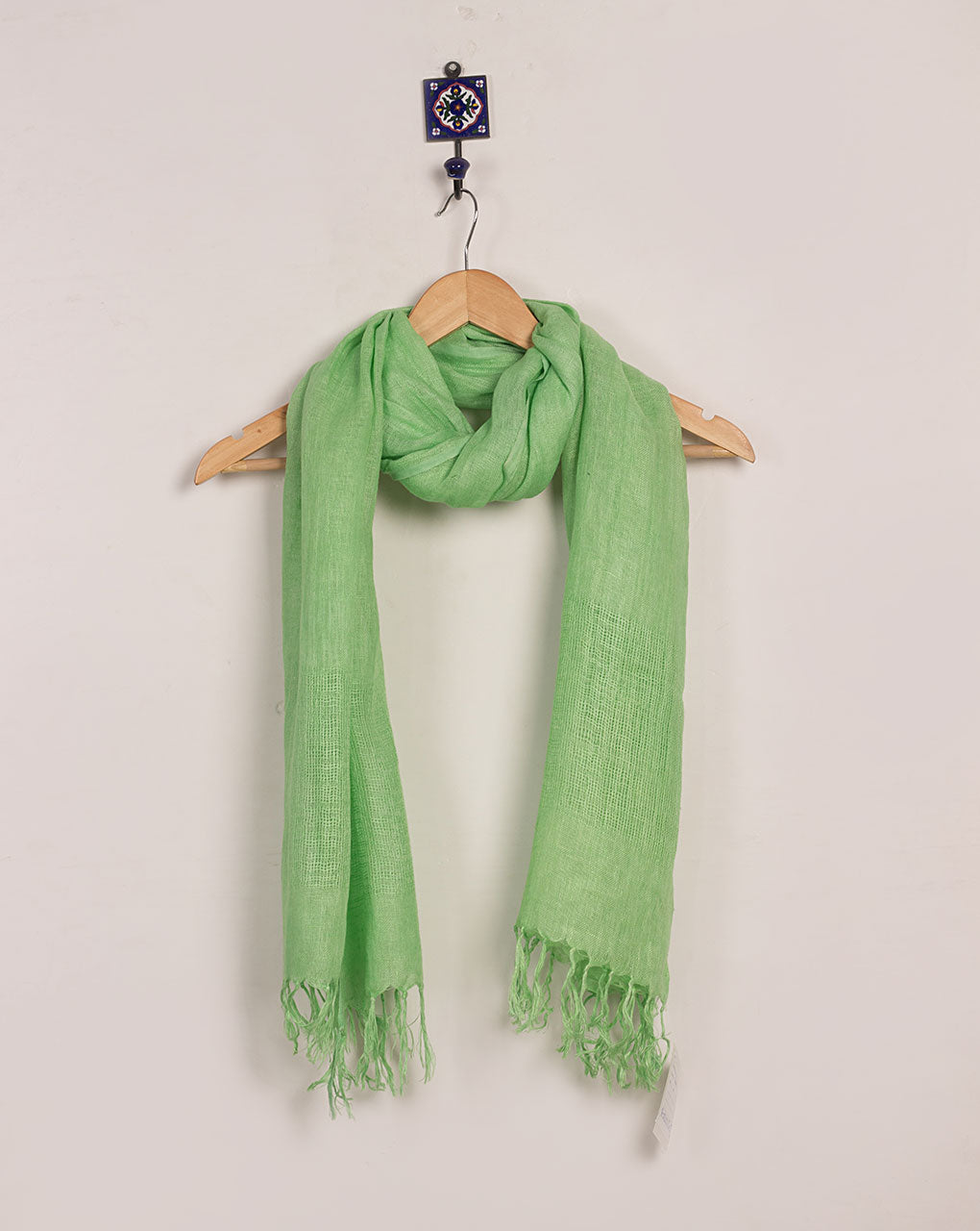 Green Plain Woven Bhagalpuri Linen Stole - Fabriclore.com
