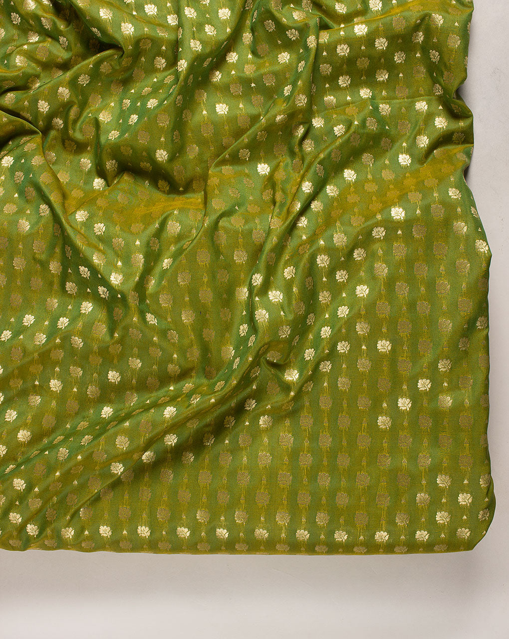 Zari Jacquard Banarasi Taffeta Silk Fabric