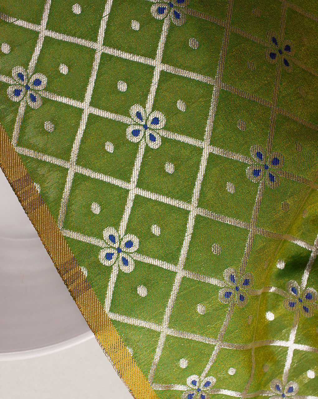 Zari Jacquard Banarasi Taffeta Silk Fabric