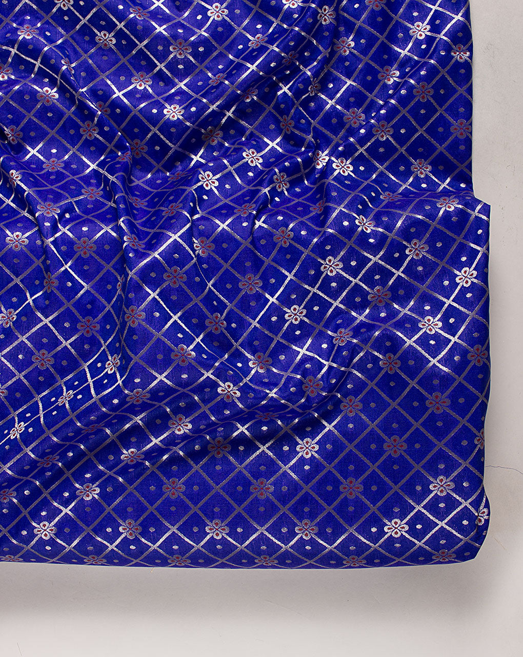 Zari Jacquard Banarasi Taffeta Silk Fabric