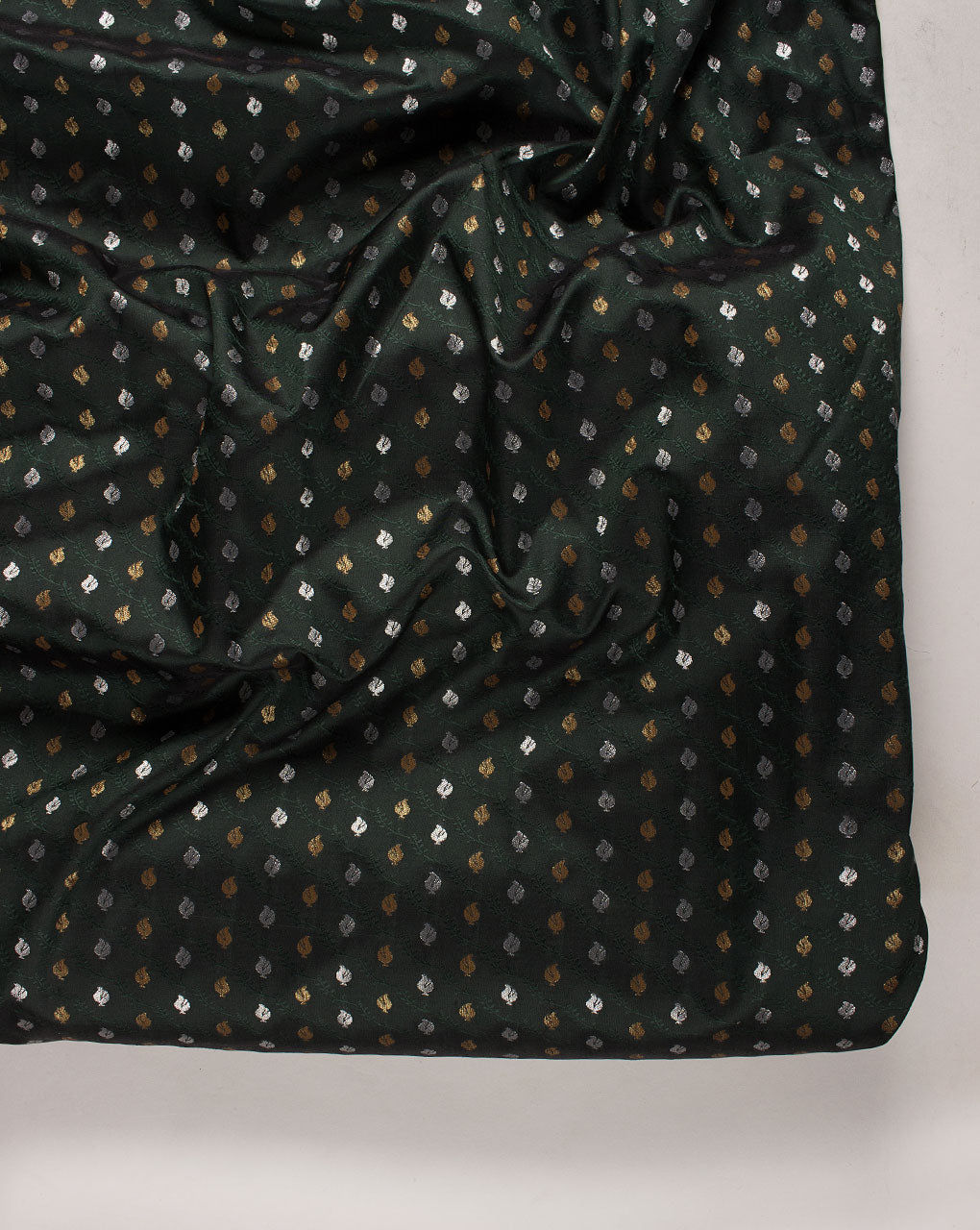 Zari Jacquard Banarasi Taffeta Silk Fabric
