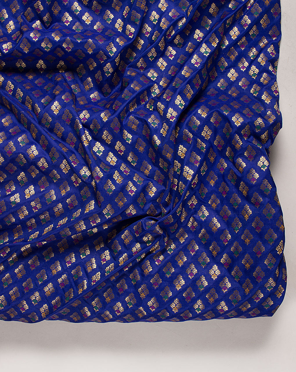 Zari Jacquard Banarasi Taffeta Silk Fabric