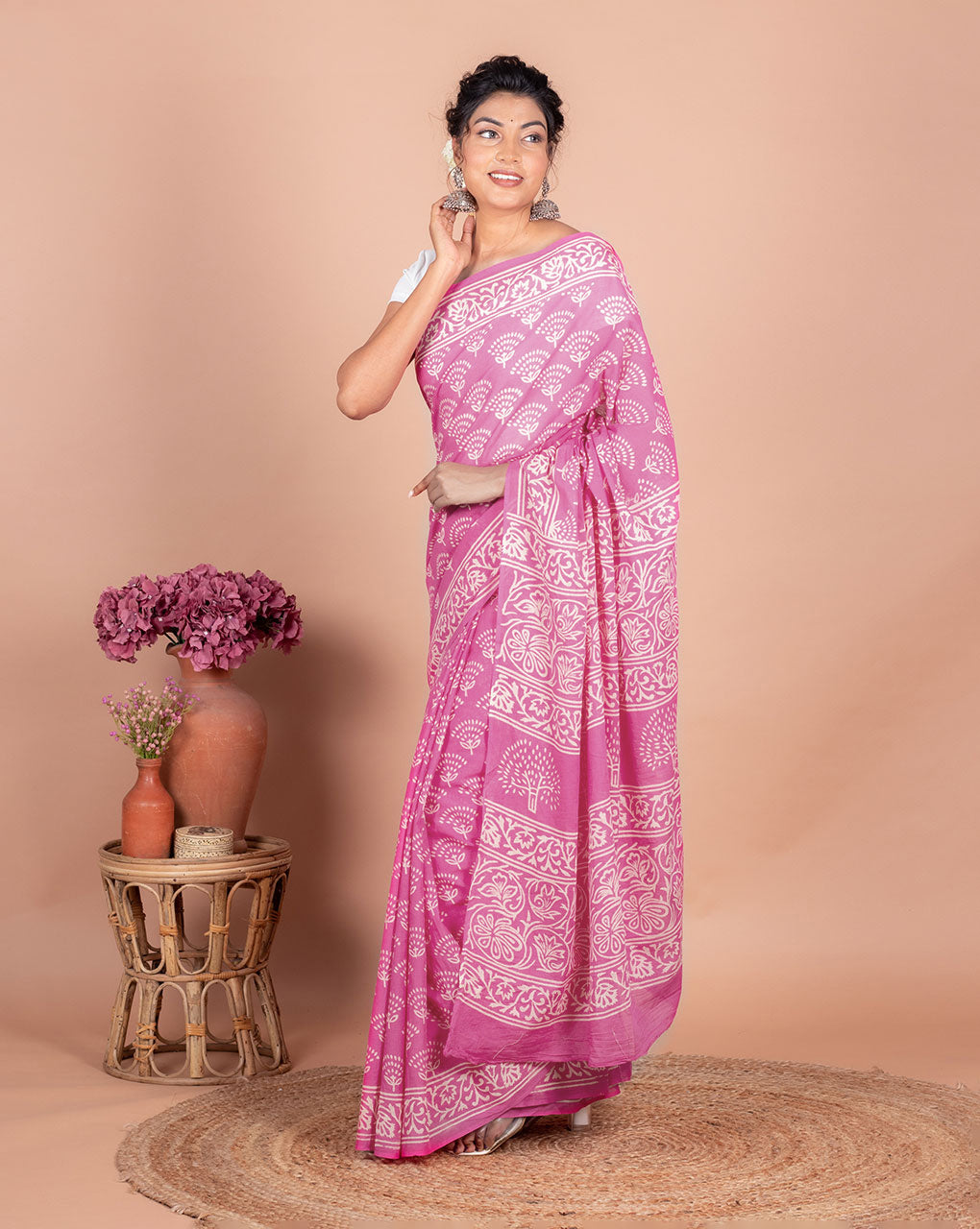 Hand Block Cotton Saree With Blouse - Fabriclore.com