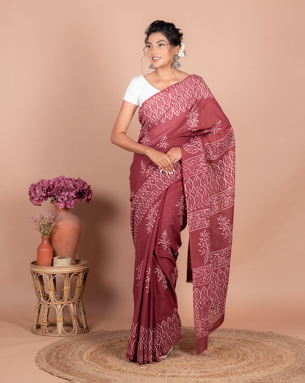 Hand Block Cotton Saree With Blouse - Fabriclore.com