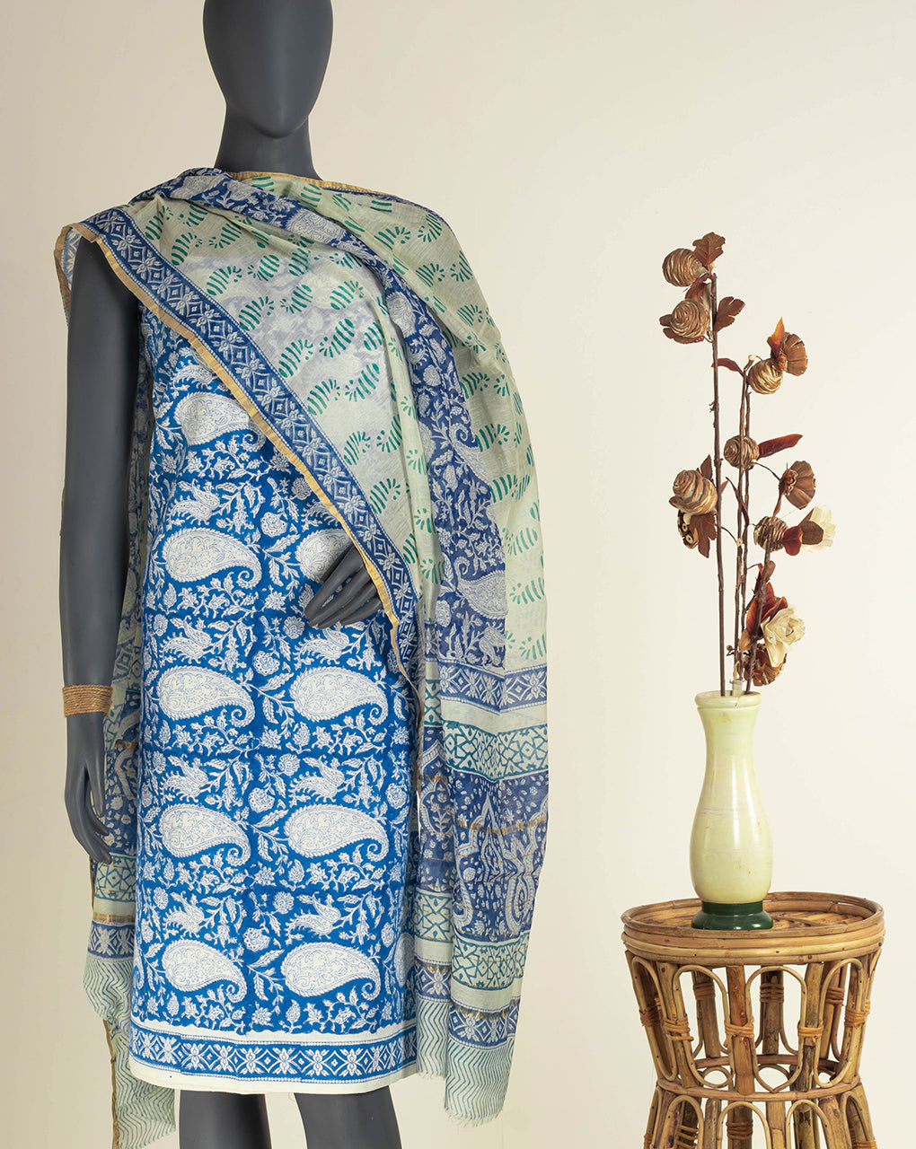 Hand Block Handloom Cotton Unstitched Top With Chanderi Dupatta - Fabriclore.com