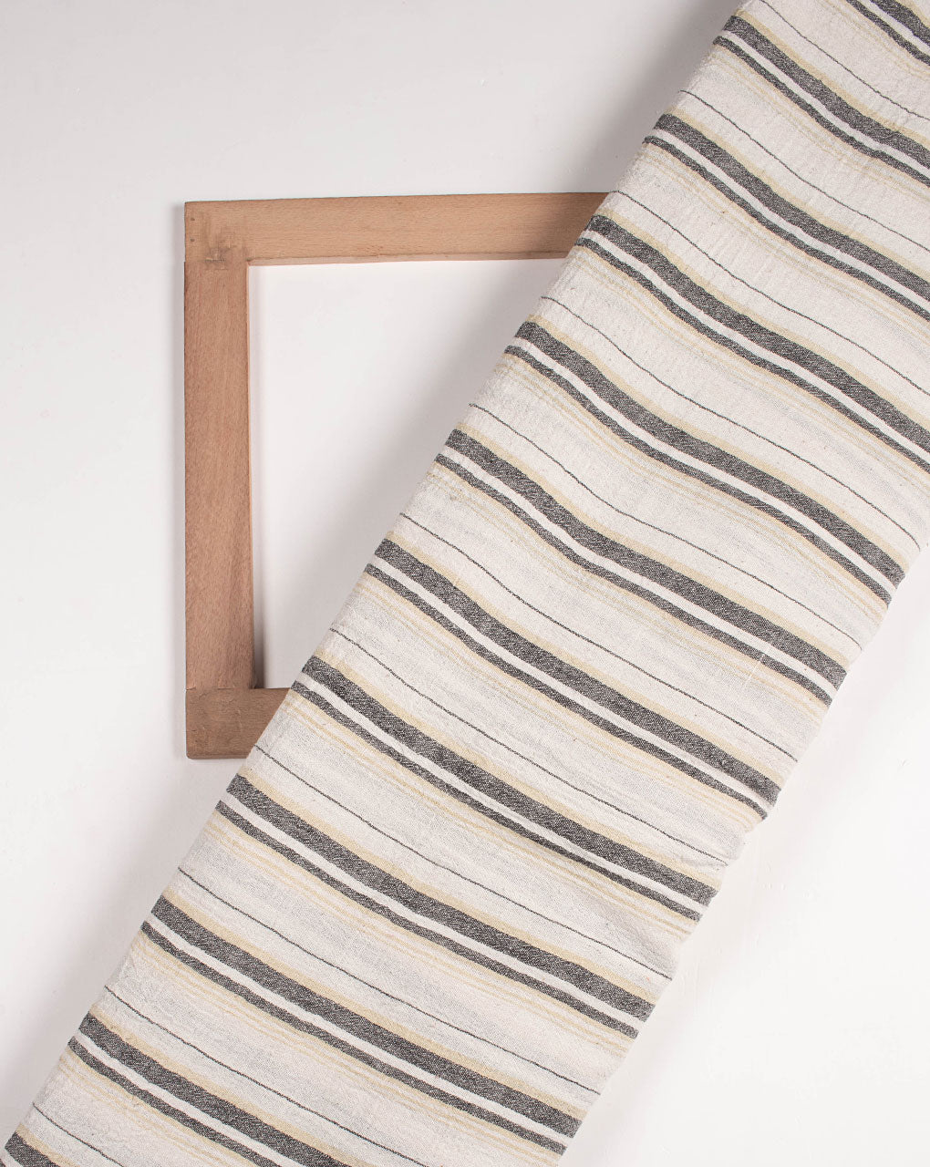 Handwoven Organic Kala Cotton Fabric ( Width 40 ) - Fabriclore.com