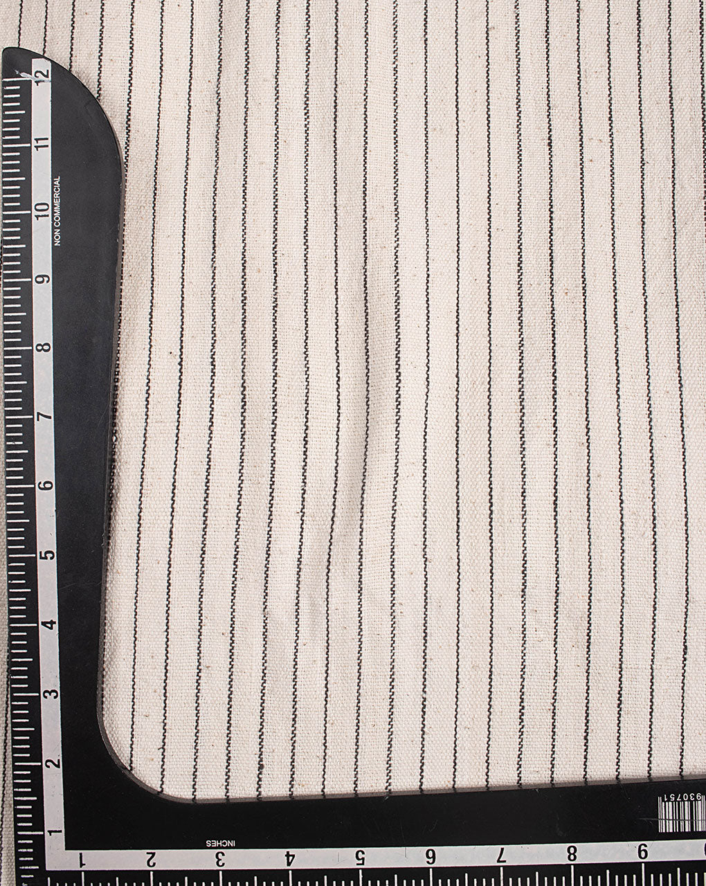 Handwoven Organic Kala Cotton Fabric ( Width 42 ) - Fabriclore.com