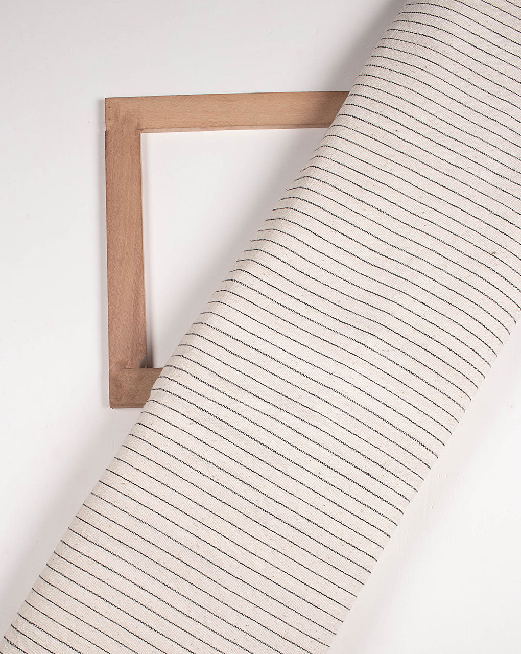 Handwoven Organic Kala Cotton Fabric ( Width 42 ) - Fabriclore.com