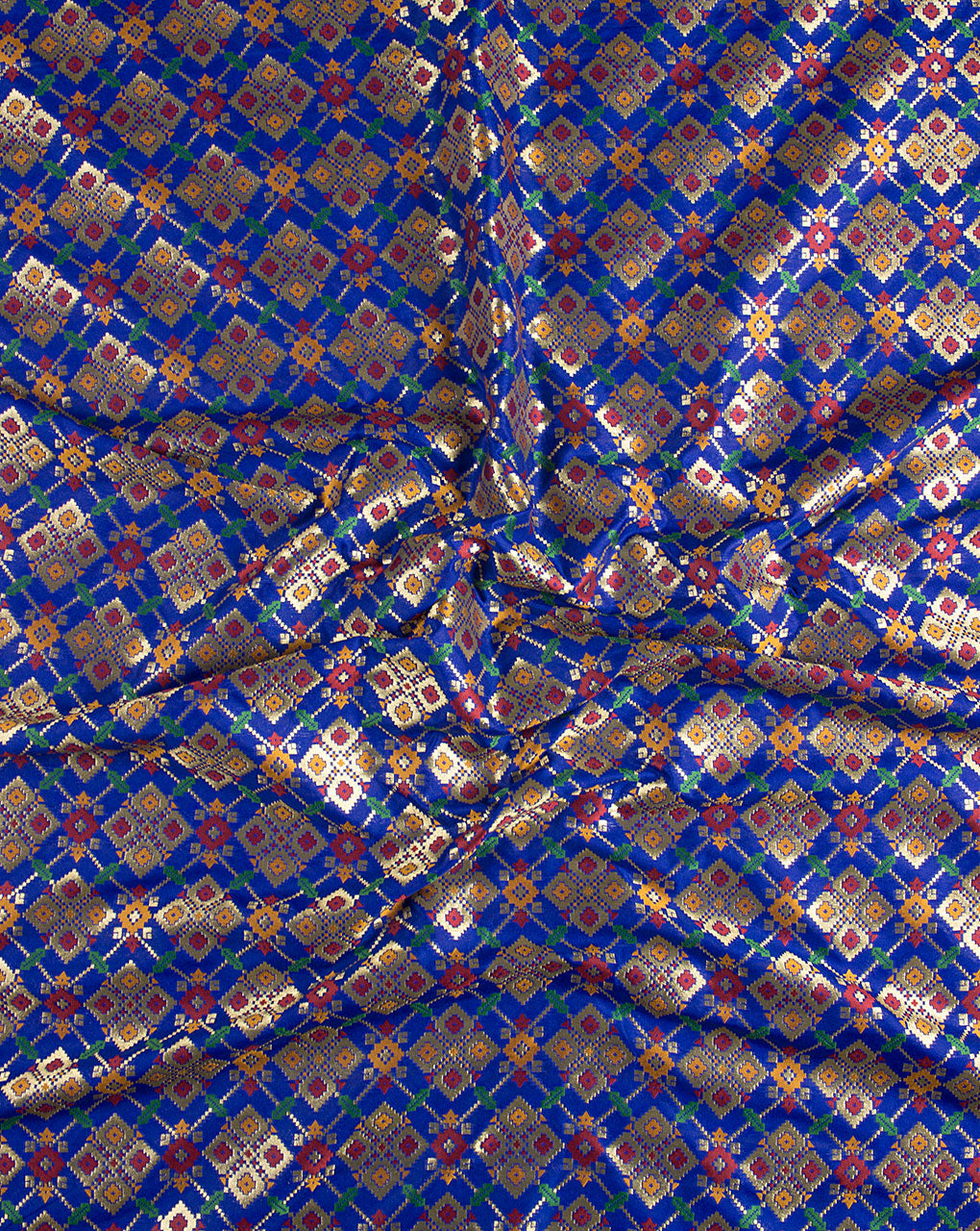Zari Jacquard Banarasi Kataan Silk Fabric - Fabriclore.com