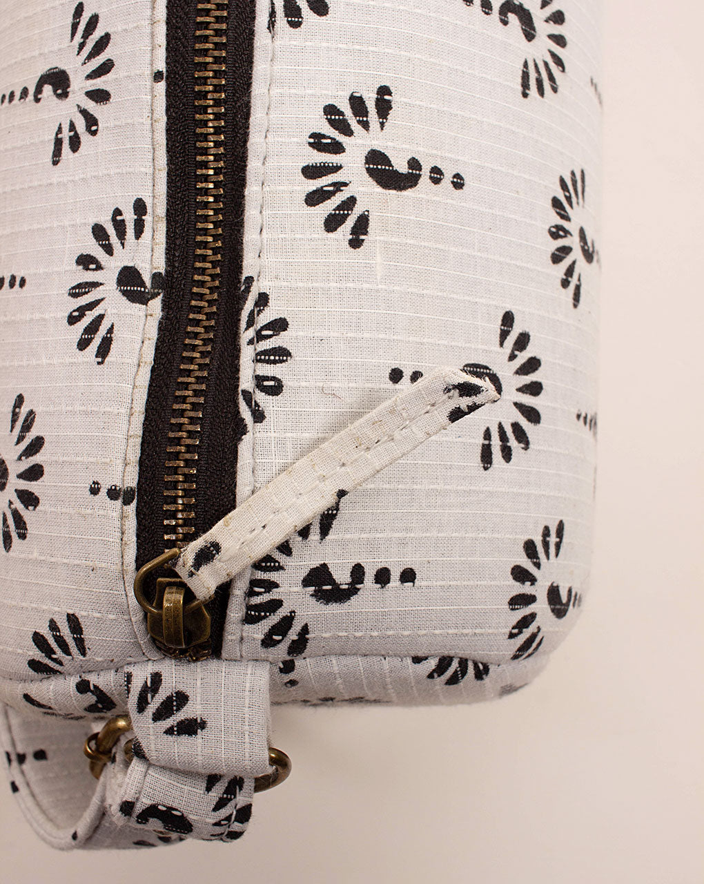 Handcrafted Yoga Mat Bag - Fabriclore.com