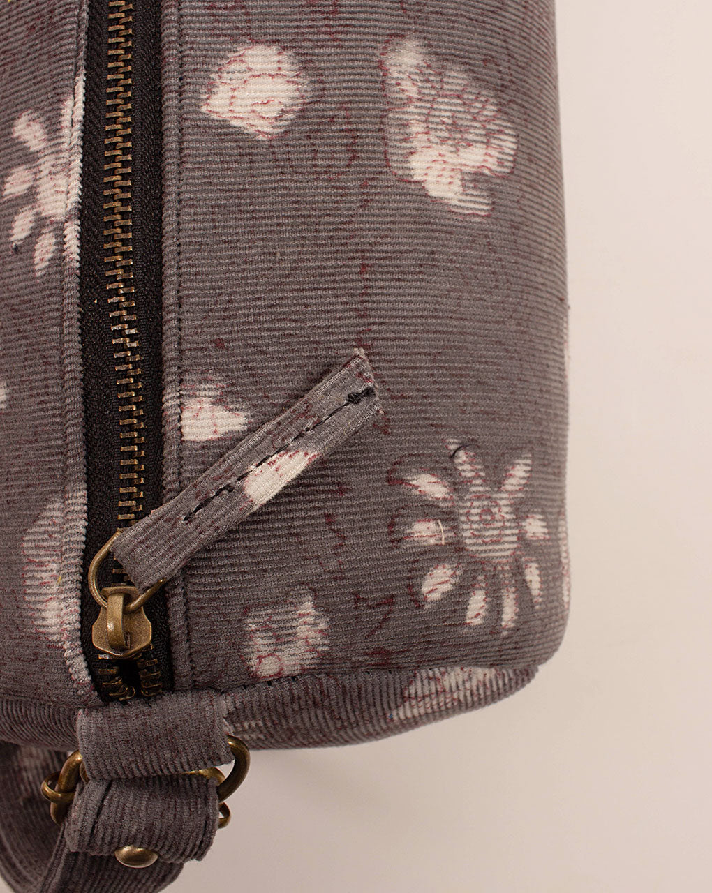 Handcrafted Yoga Mat Bag - Fabriclore.com