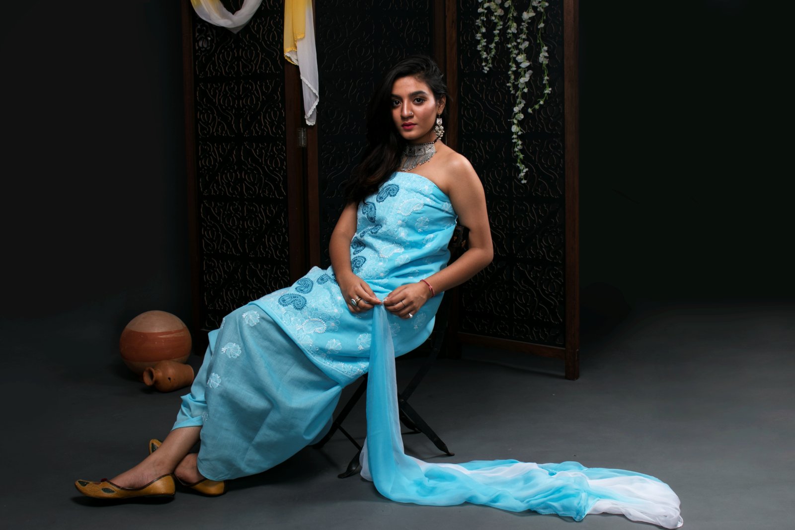 35+ Beautiful Chikankari Lehengas that are too Good to be Missed! | Indian  bridal outfits, Indian fashion dresses, Chikankari lehenga