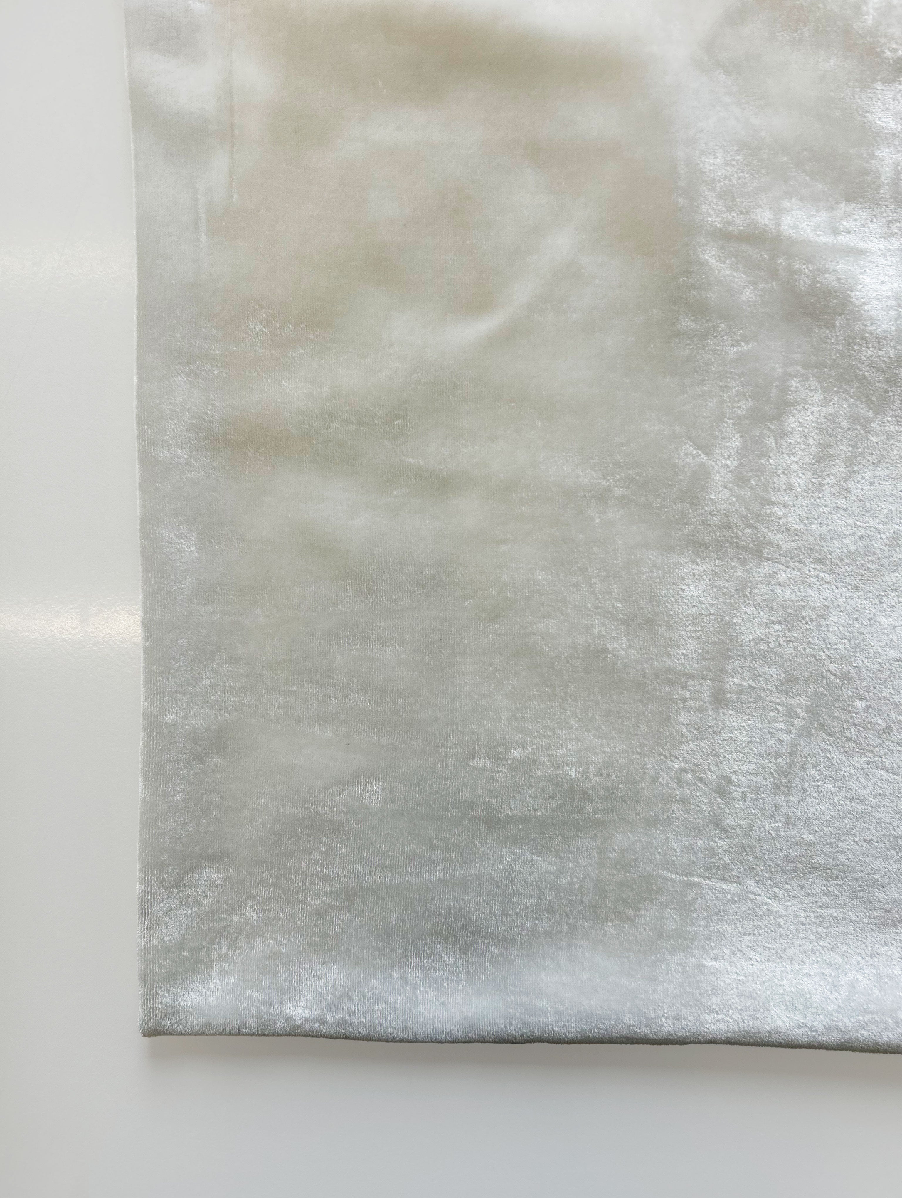 185 Gram Silk Viscose Nylon Velvet Fabric 46"