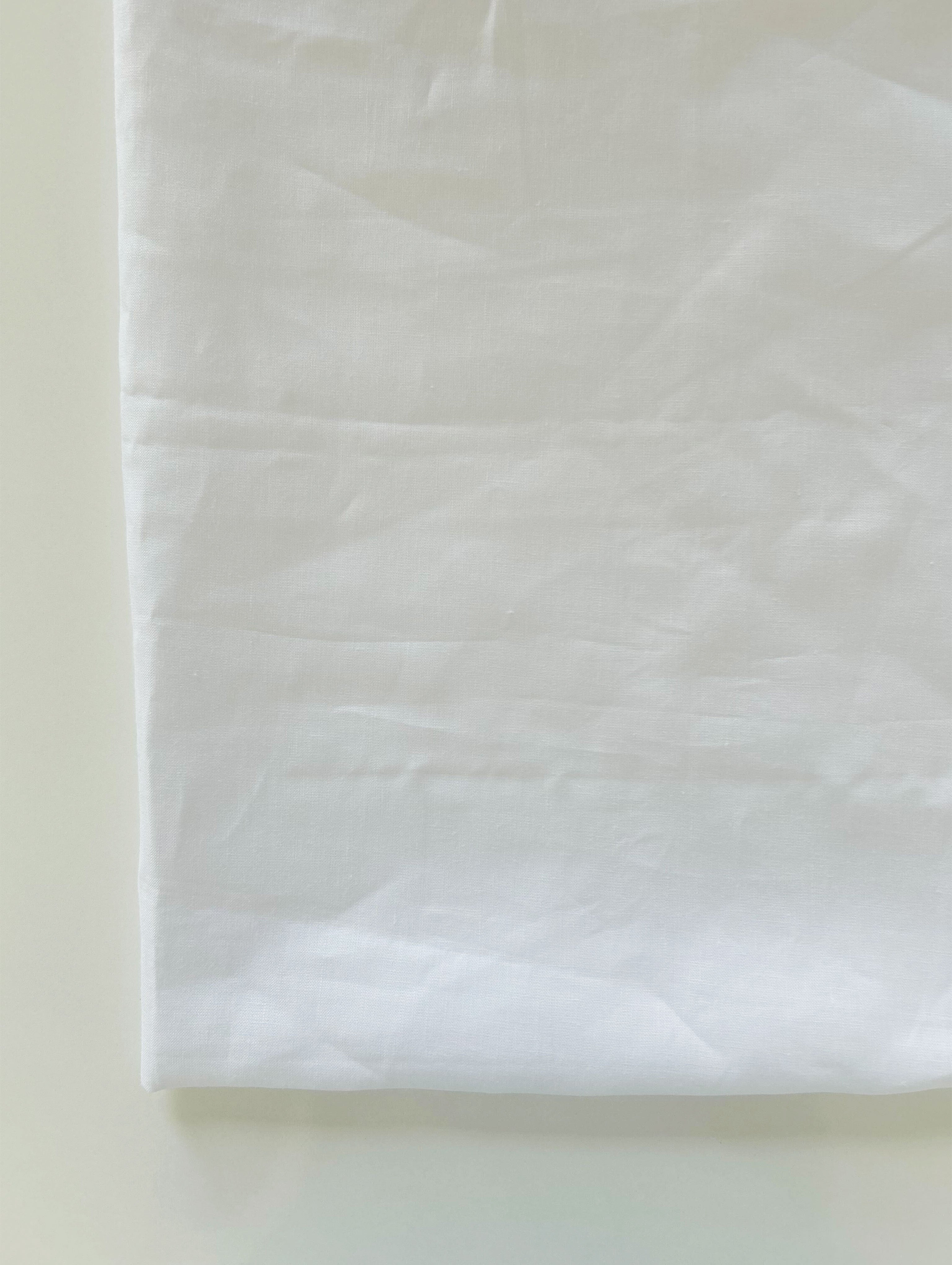 44 Lea Suiting Linen Fabric 58"