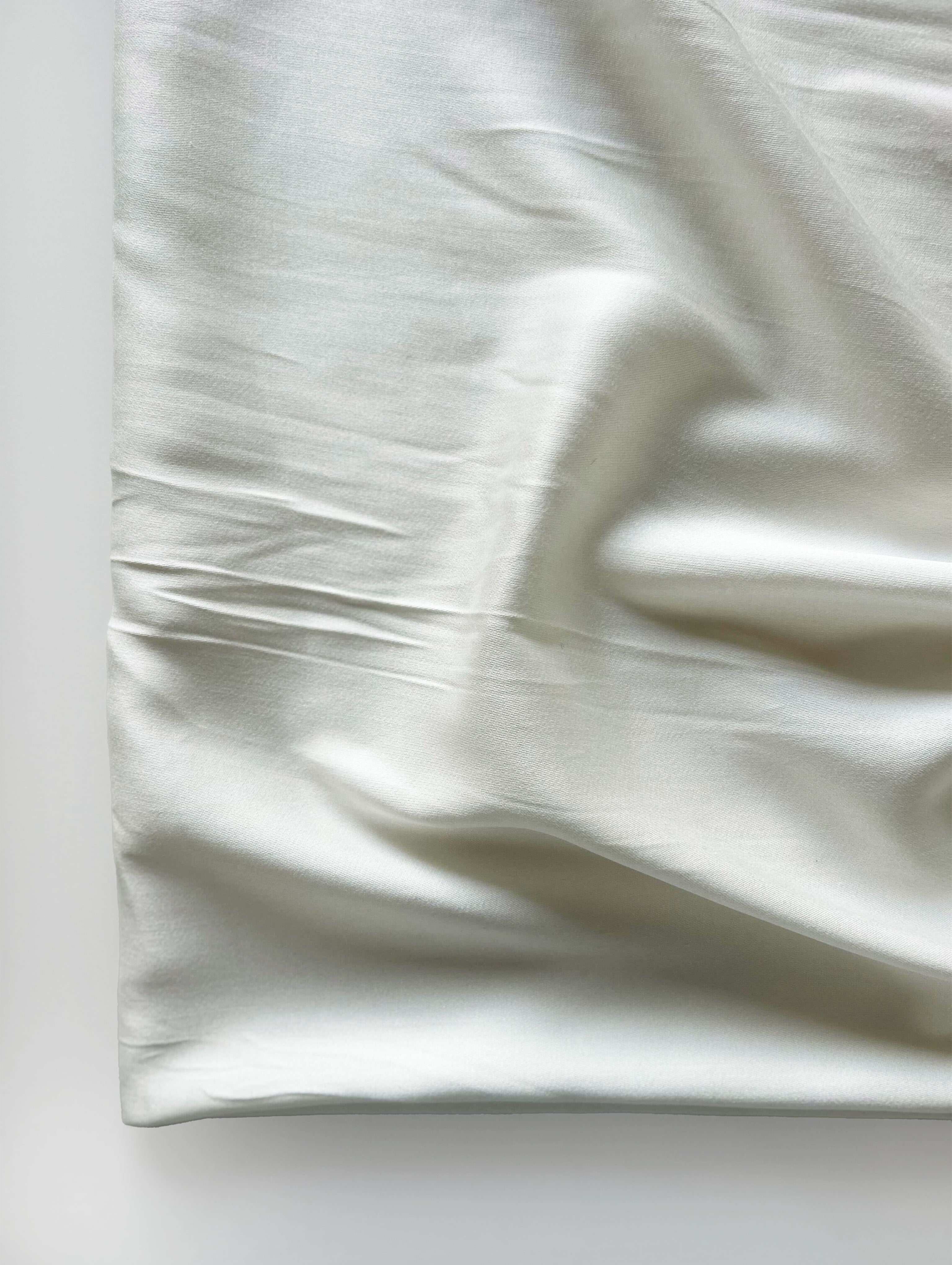 40s (132 x 72) Viscose Satin Fabric 58" ( Swatch 10x12" )