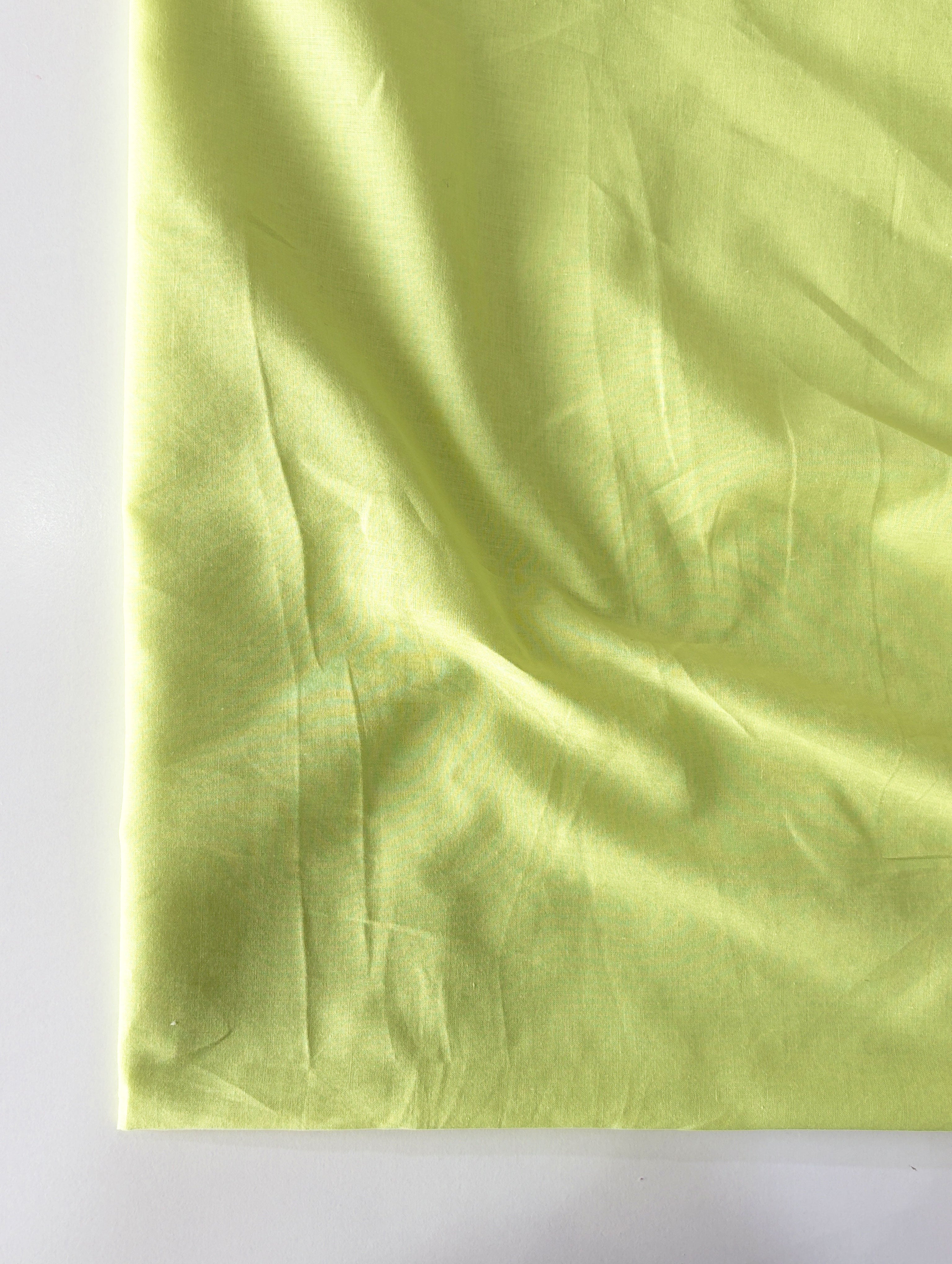 Green 60s Cotton Cambric Mill Dyed Fabric