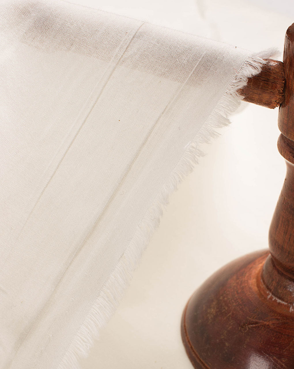 60s Cotton Cambric Fabric (92 x 88) 56" (Airjet) ( Swatch 10x12" )