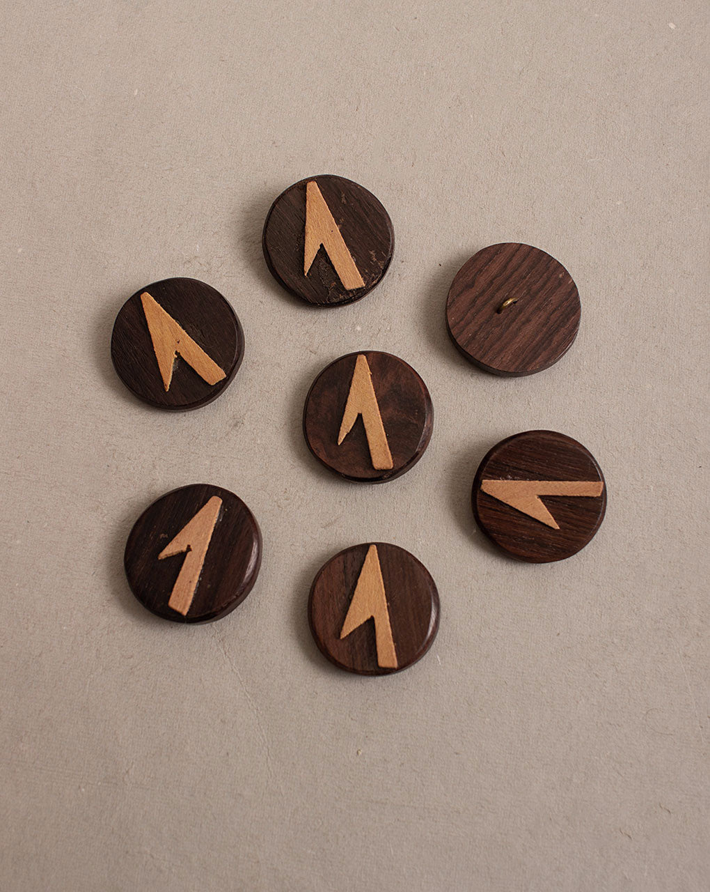 Wooden Button ( Single Piece ) - Fabriclore.com