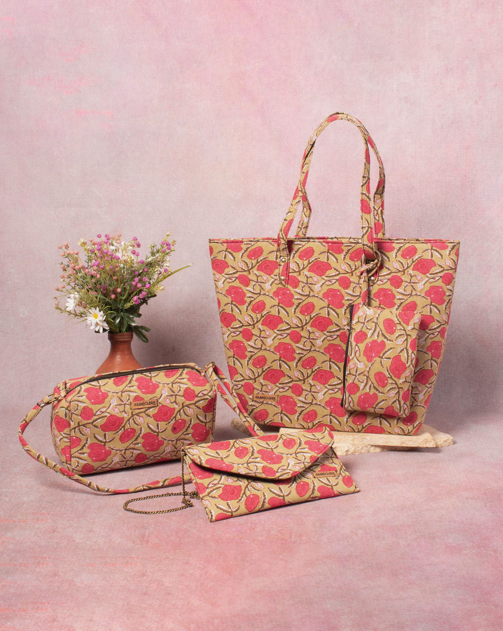 Upcycled Floral Rapid Bags ( Set Of 4 ) - Fabriclore.com