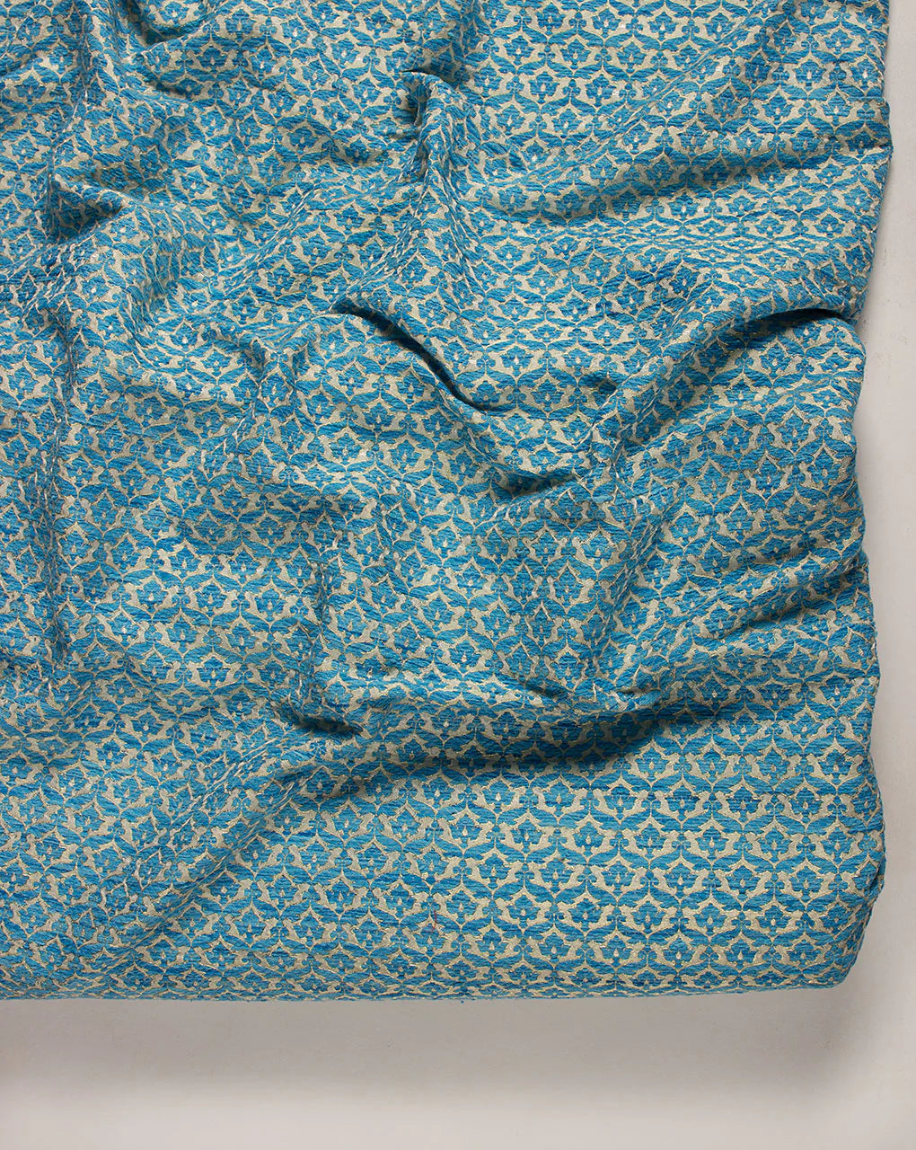 ( Pre Cut 65 CM ) Jacquard Banarasi Brocade Silk Fabric