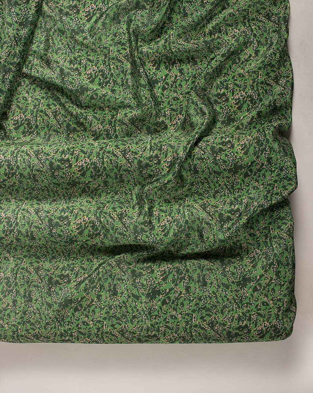 ( Pre Cut 2 MTR ) Digital Print 70 Gram Poly Chinnon Chiffon Fabric