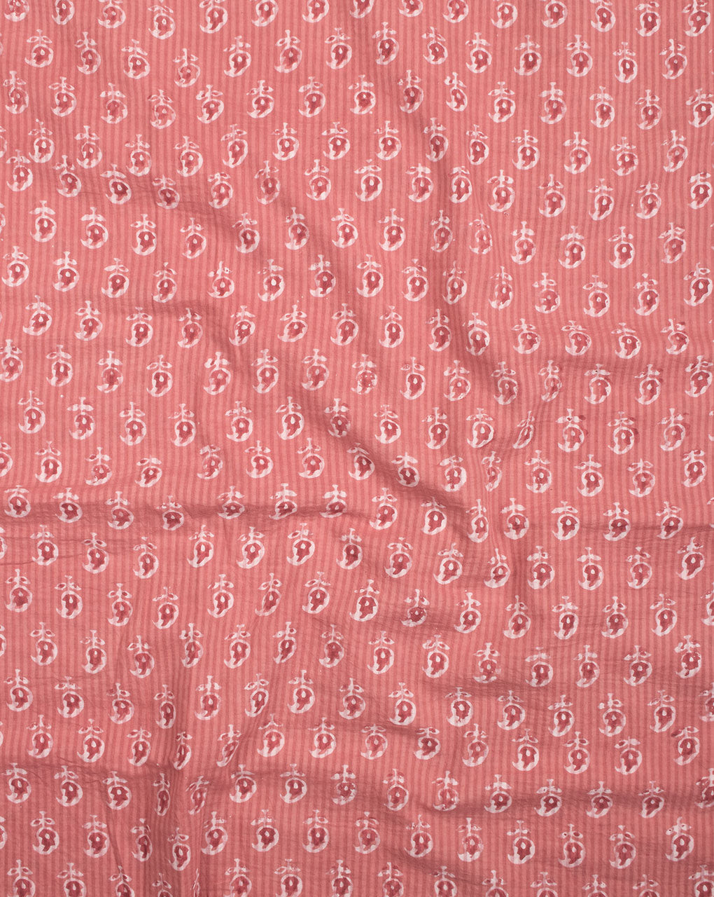 Salmon Paisley Pattern Missing Dent Hand Block Cotton Fabric - Fabriclore.com