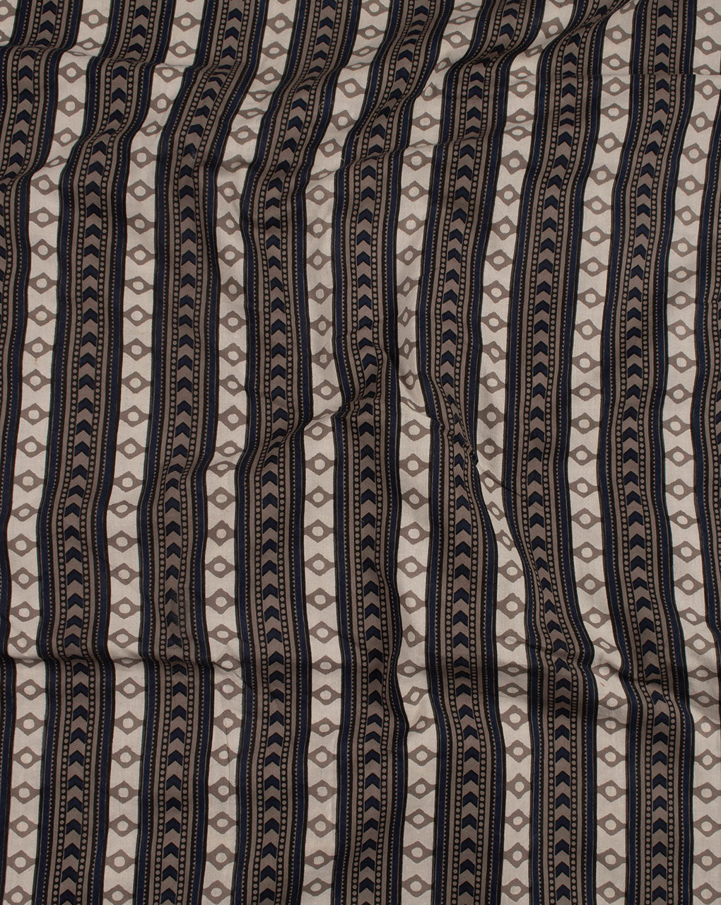 Dabu Screen Print Cotton Fabric - Fabriclore.com