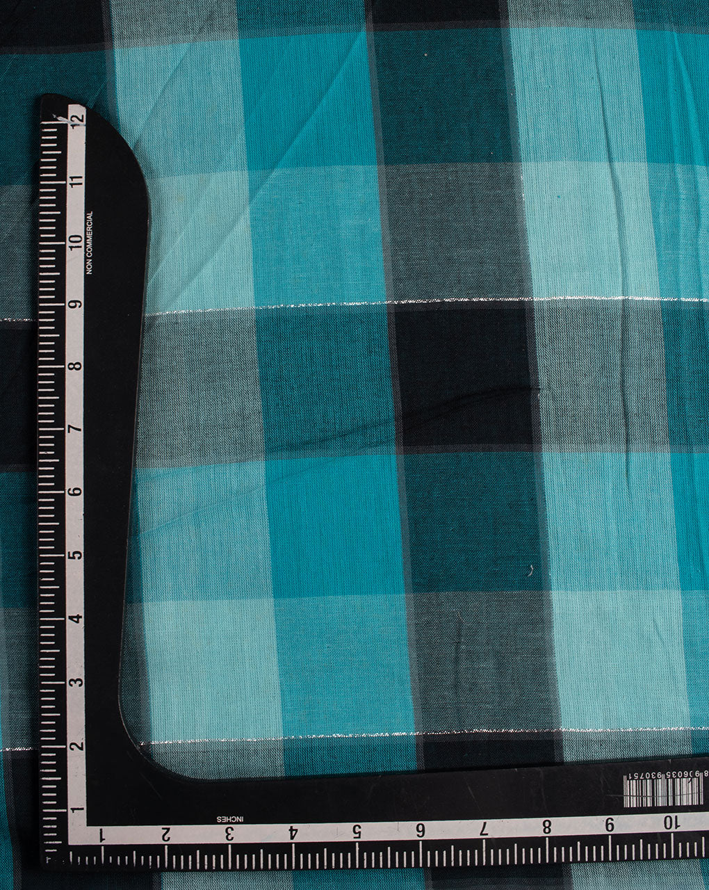 Checks Reversible Cotton Fabric ( Width 65 Inch ) - Fabriclore.com