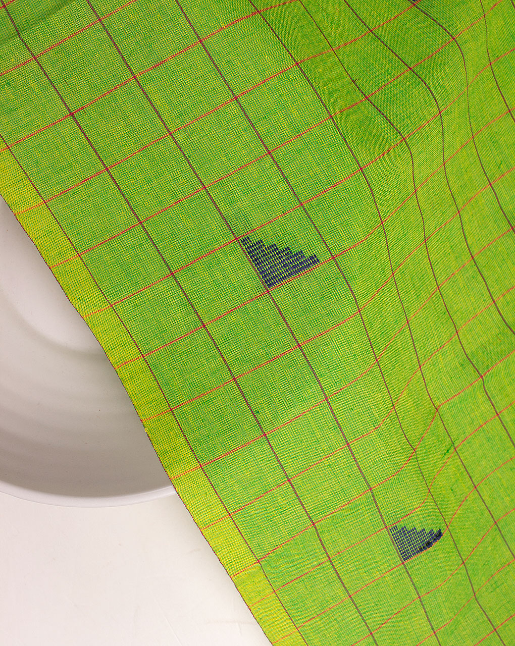 ( Pre Cut 1 MTR ) Checks Woven Jacquard Loom Textured Cotton Fabric