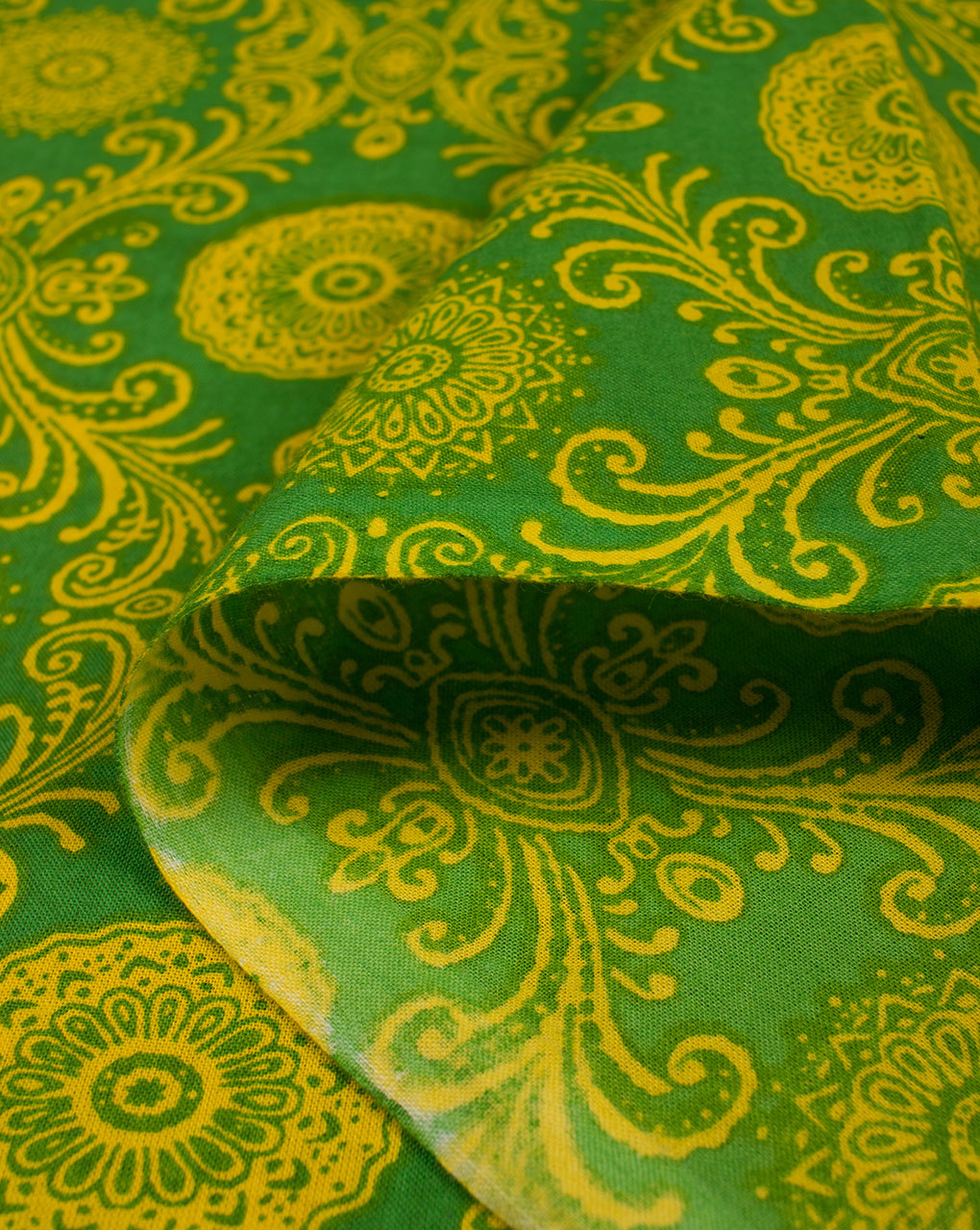 Trellis Screen Print Cotton Fabric - Fabriclore.com