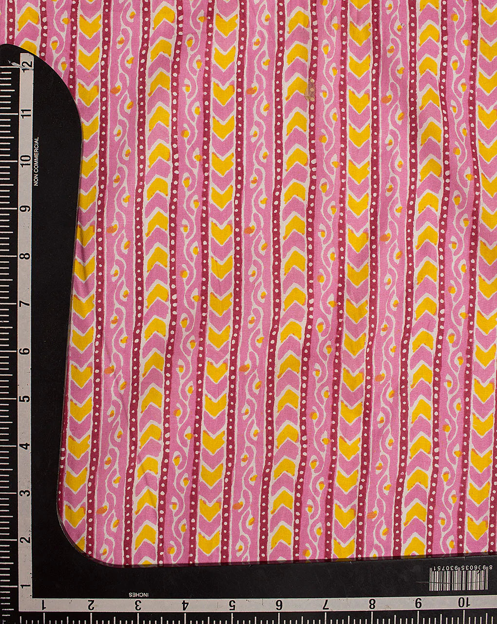 ( Pre Cut 75 CM ) Stripes Screen Print Cotton Fabric