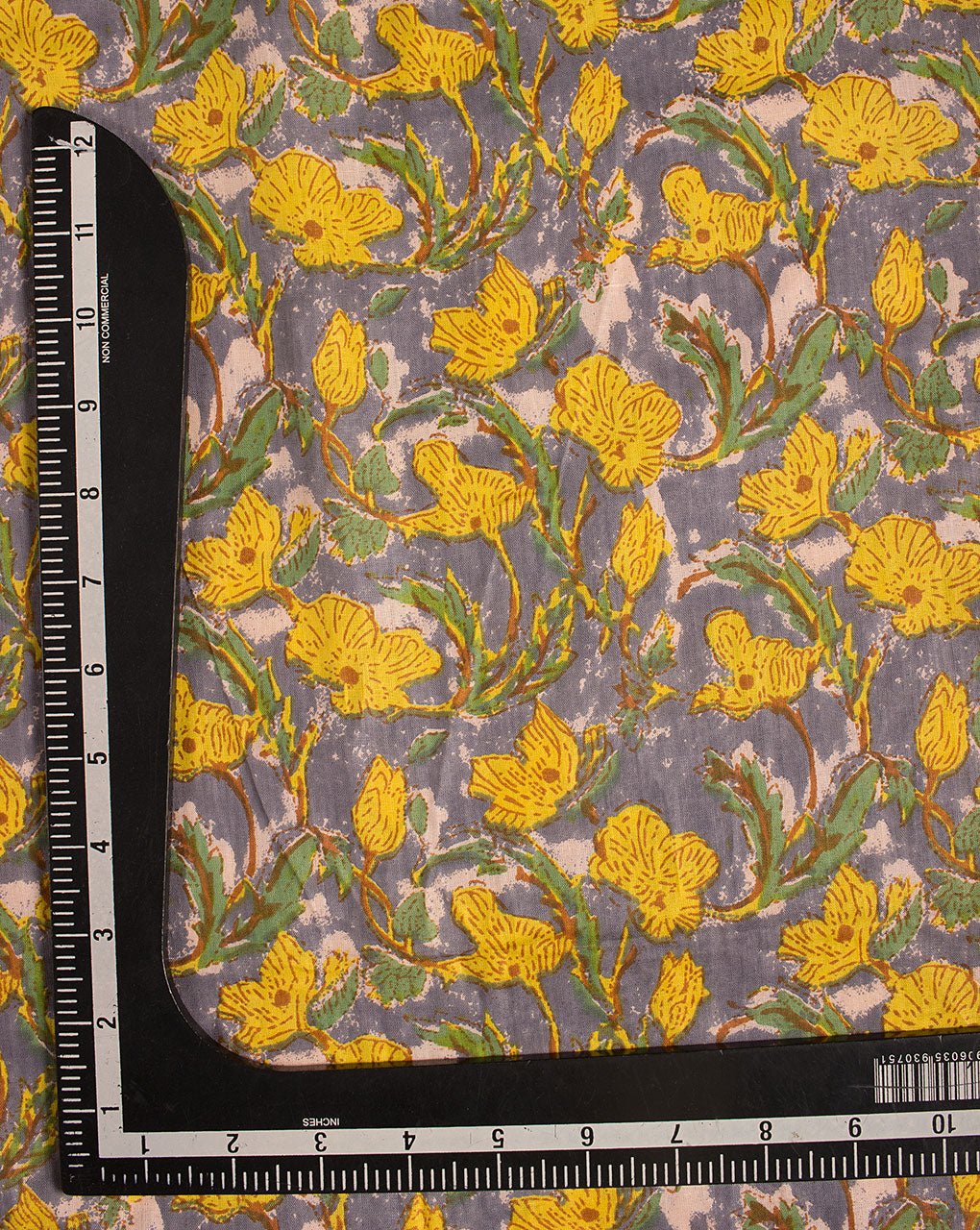 ( Pre Cut 70 CM ) Screen Print Cotton Fabric