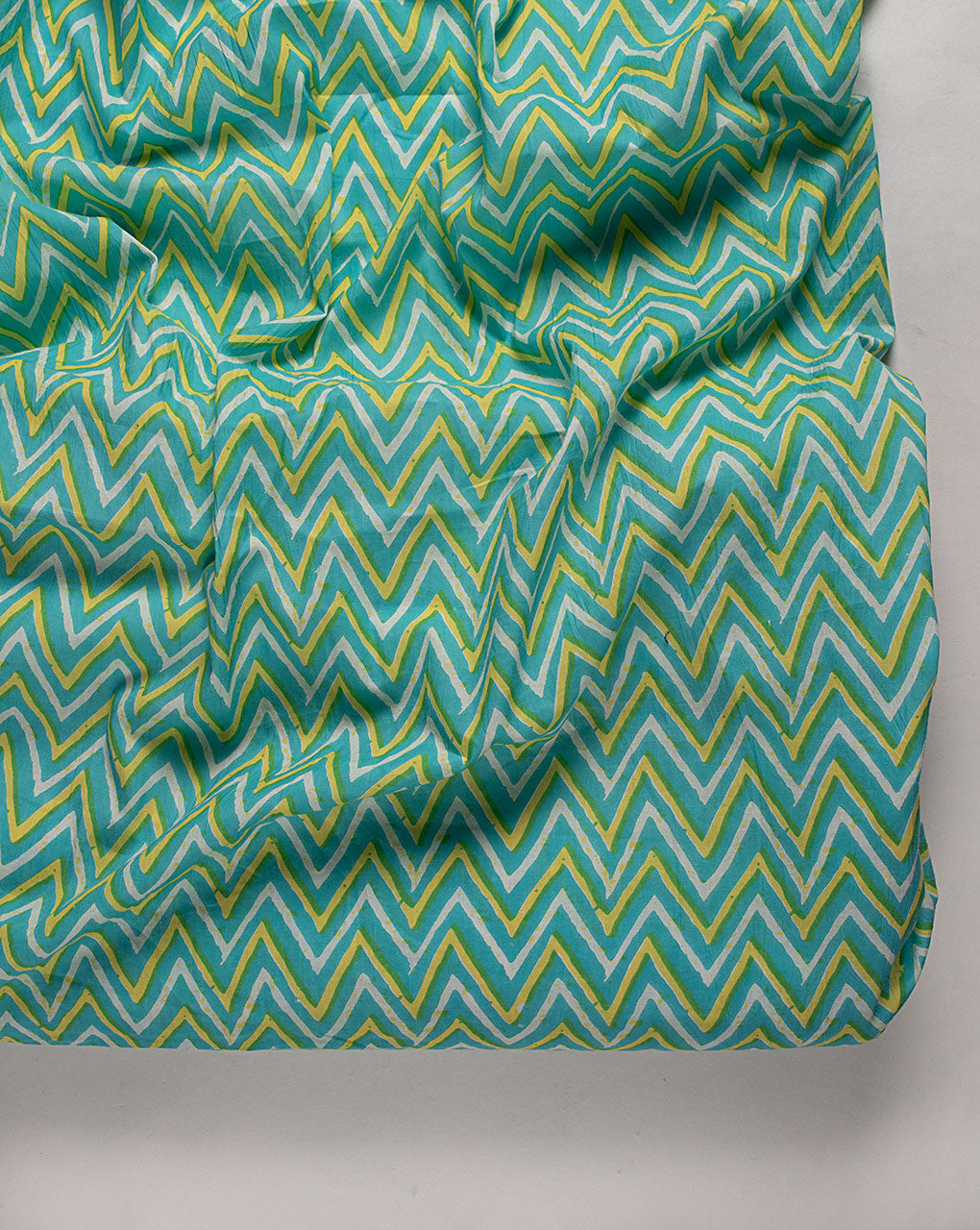 ( Pre Cut 60 CM ) Screen Print Cotton Fabric