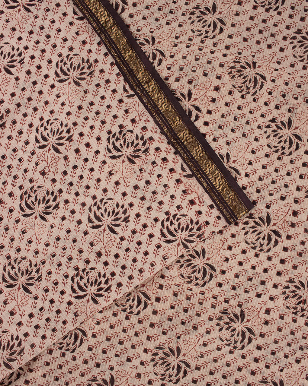 Hand Block Zari Border Bagh Print Maheshwari Silk Fabric - Fabriclore.com