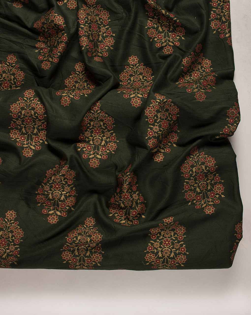 ( Pre Cut 1.5 MTR ) Mughal Floral Screen Print Rayon Fabric