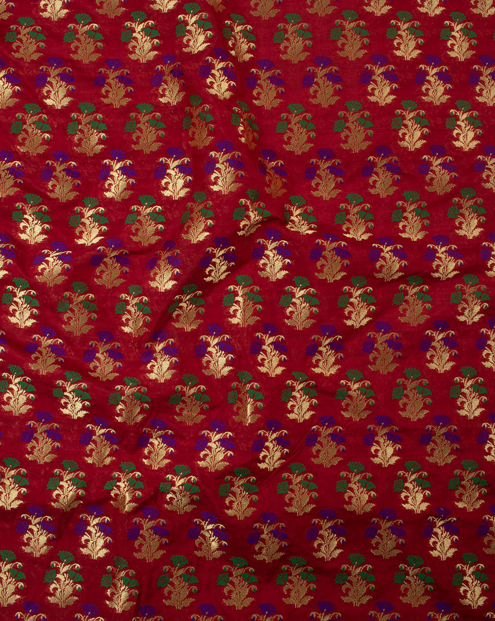 Red Green Floral Pattern Zari Jacquard Banarasi Taffeta Silk Fabric - Fabriclore.com