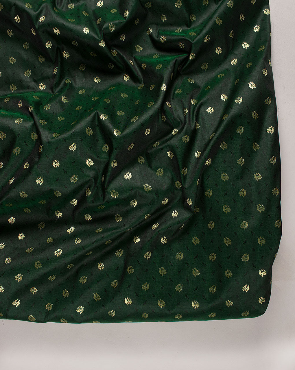 ( Pre Cut 90 CM ) Zari Jacquard Banarasi Taffeta Silk Fabric