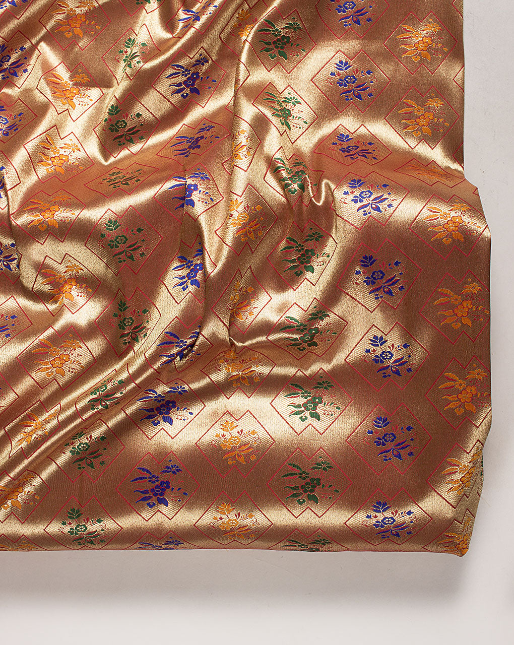( Pre Cut 1.5 MTR ) Zari Jacquard Banarasi Taffeta Silk Fabric