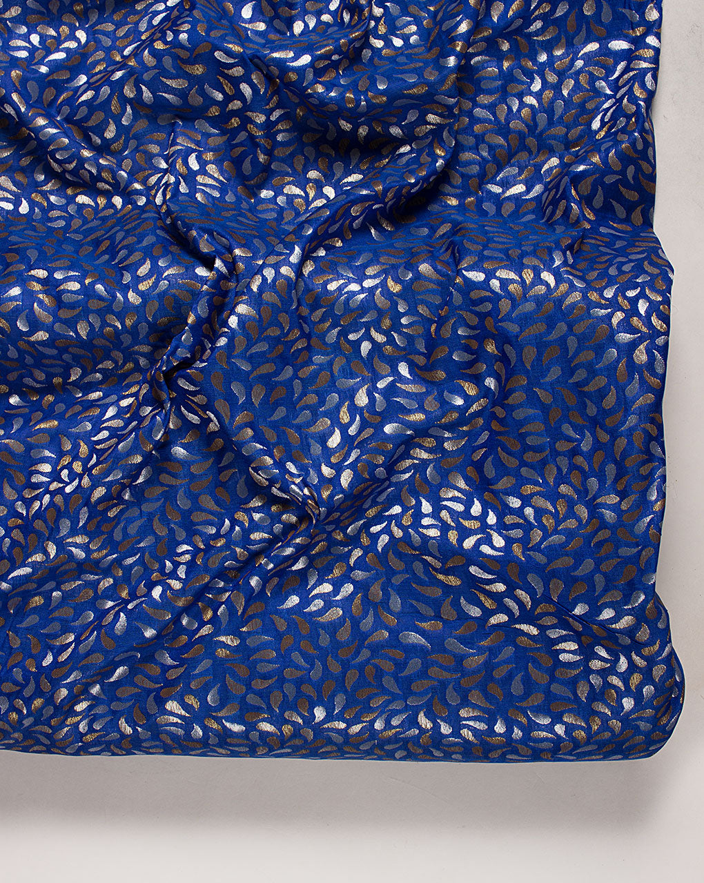 Zari Jacquard Banarasi Taffeta Silk Fabric