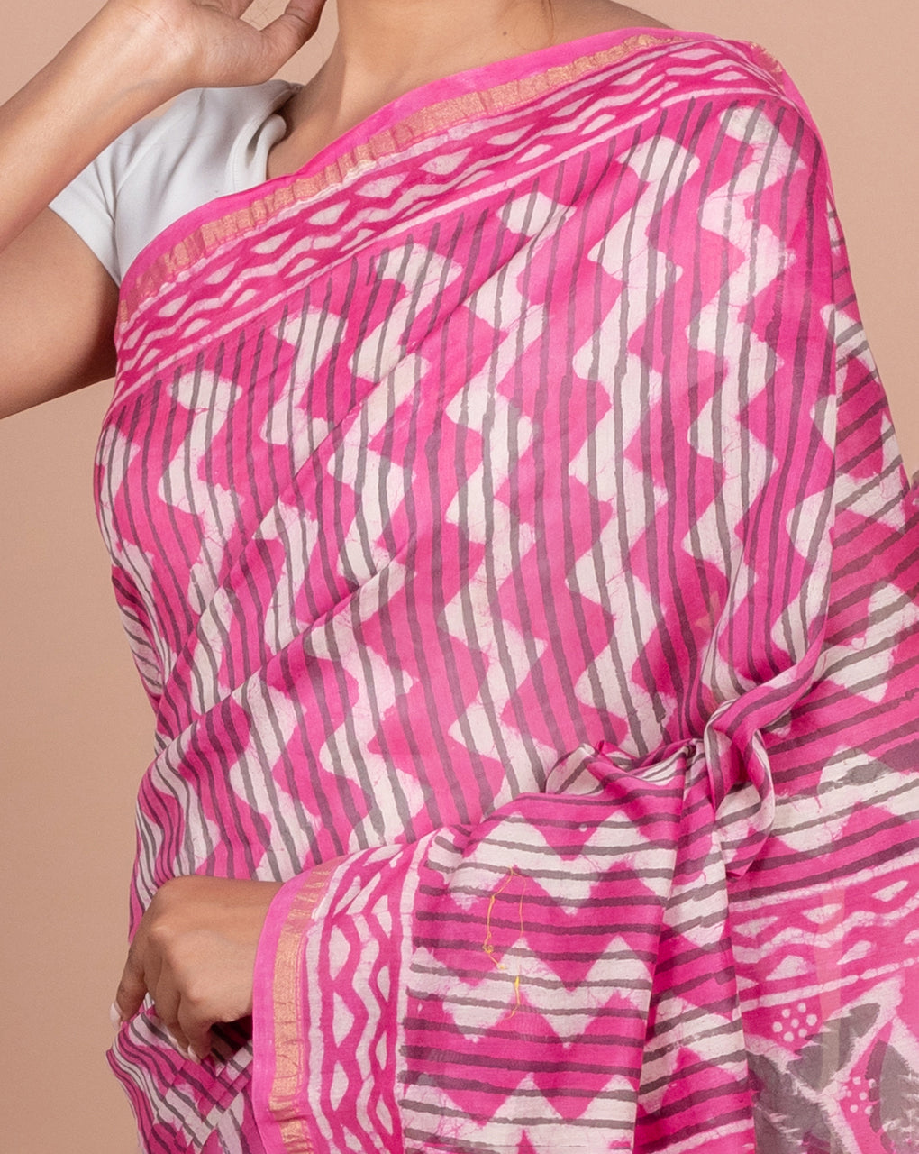 Dabu Hand Block Chanderi Saree With Blouse - Fabriclore.com
