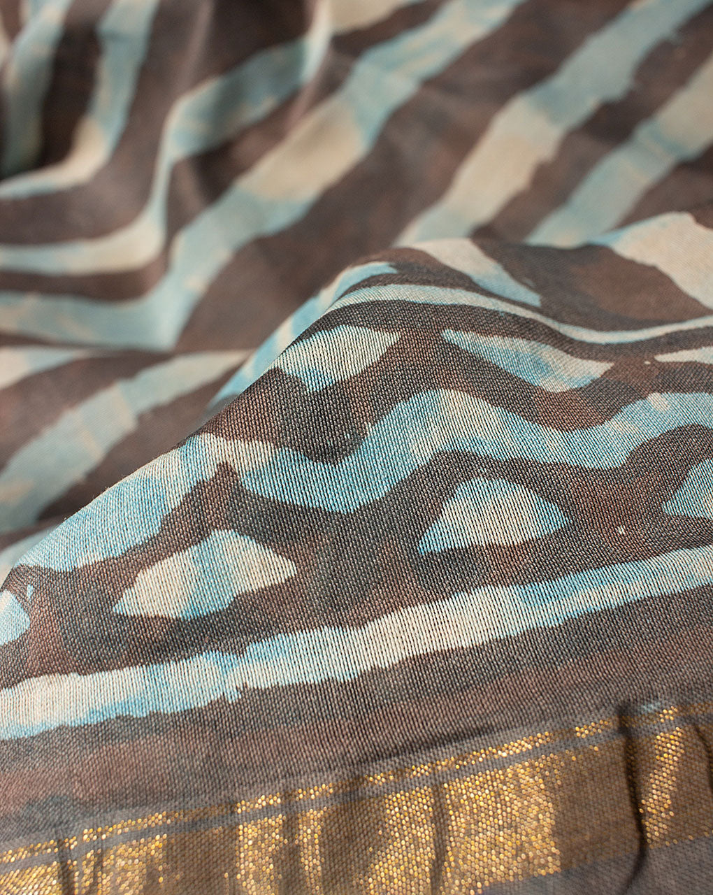 Dabu Hand Block Chanderi Saree With Blouse - Fabriclore.com