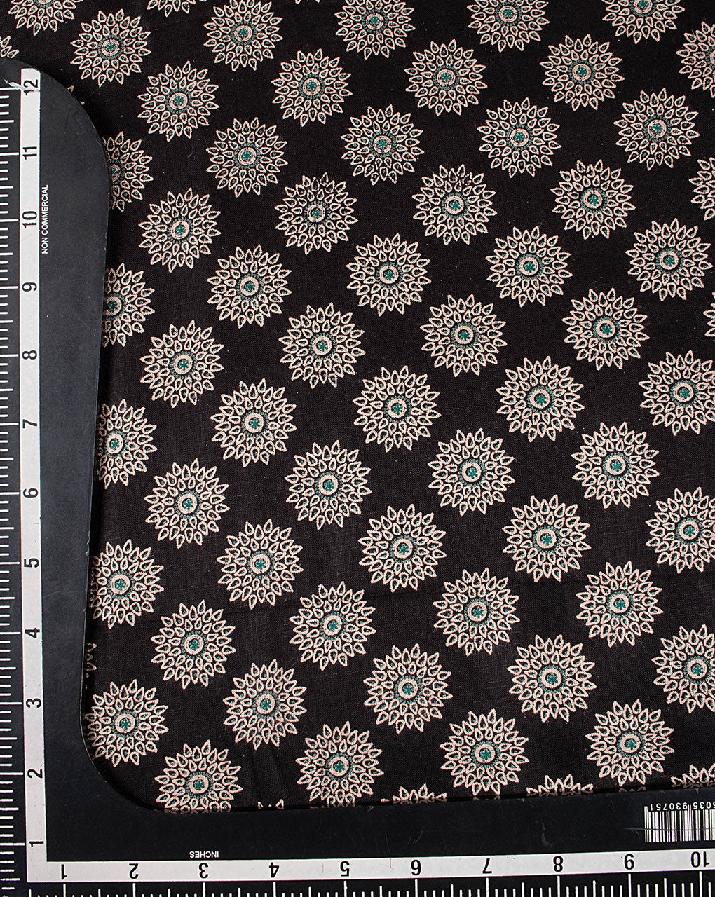 Screen Print Slub Rayon Fabric - Fabriclore.com